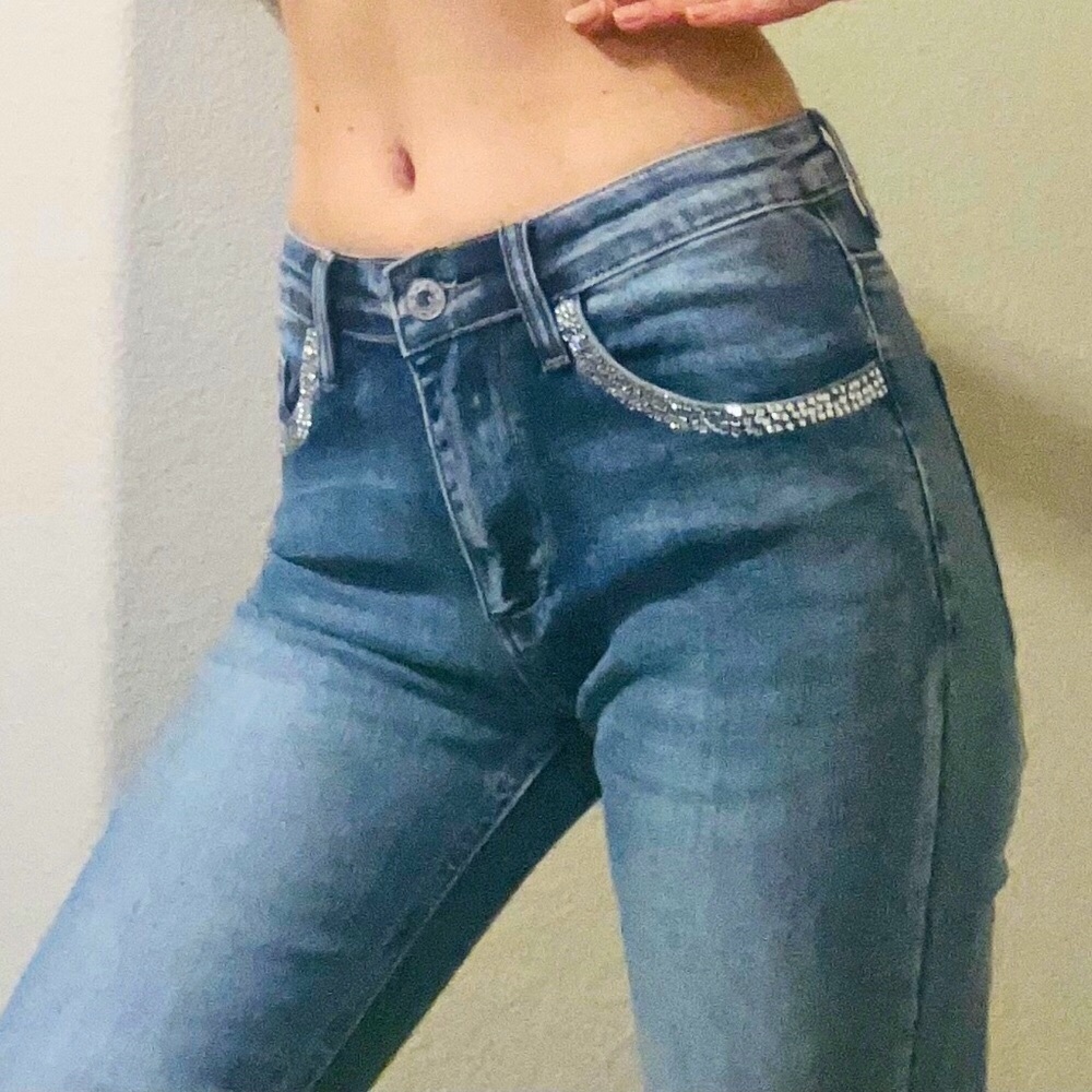 Jeans with diamonds flare NWOT - Picture 2 of 11